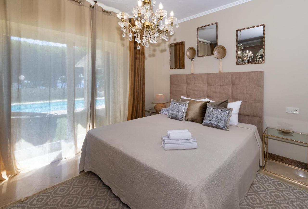 Villa in Puerto Cabopino Marbella Exterior foto